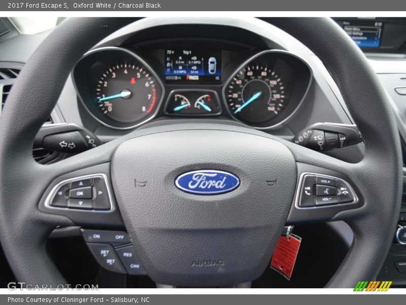 Oxford White / Charcoal Black 2017 Ford Escape S