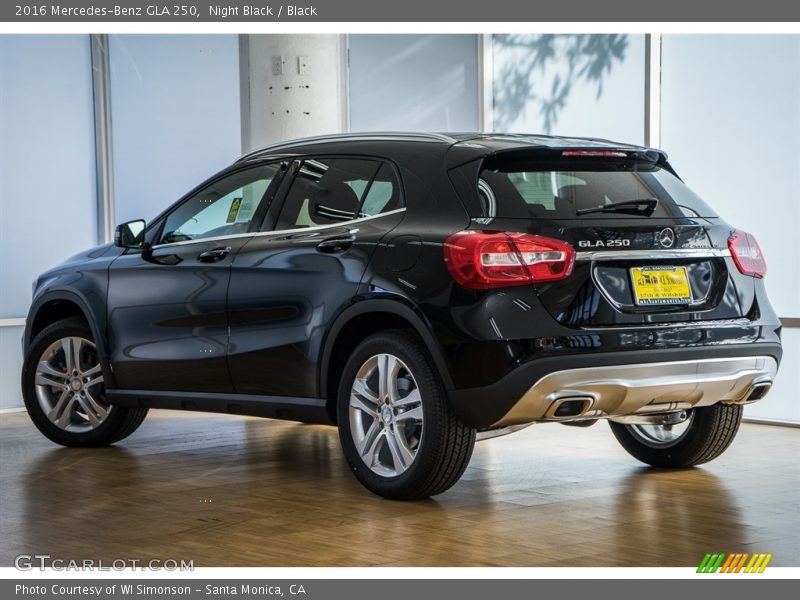 Night Black / Black 2016 Mercedes-Benz GLA 250