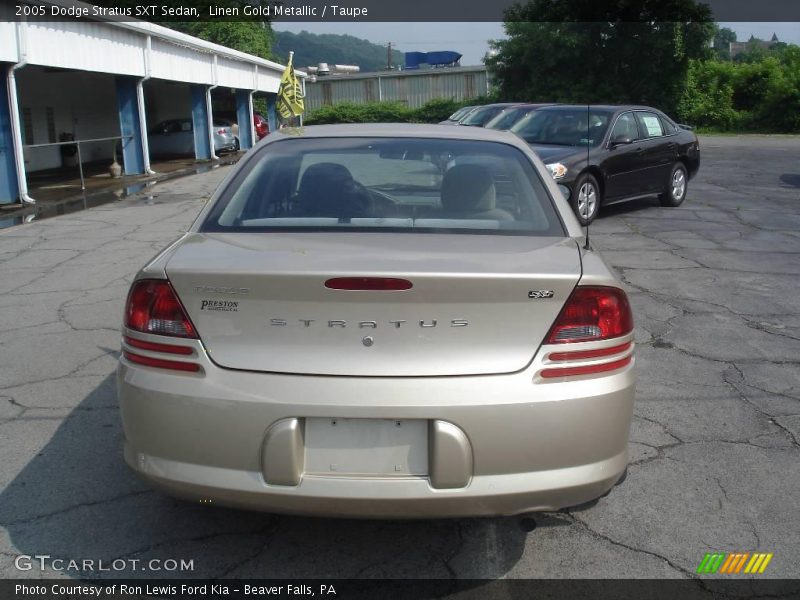 Linen Gold Metallic / Taupe 2005 Dodge Stratus SXT Sedan