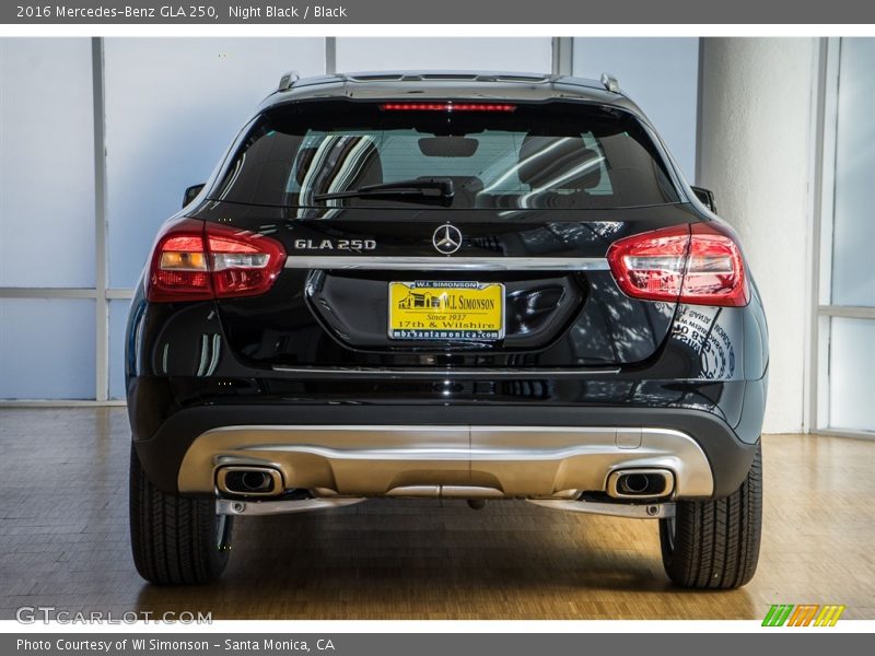 Night Black / Black 2016 Mercedes-Benz GLA 250