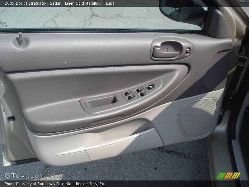 Linen Gold Metallic / Taupe 2005 Dodge Stratus SXT Sedan