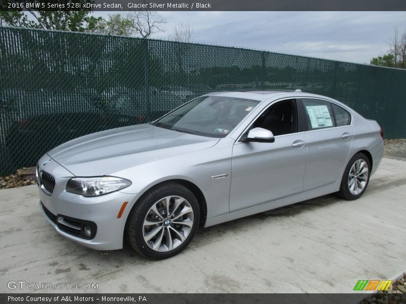 Glacier Silver Metallic / Black 2016 BMW 5 Series 528i xDrive Sedan