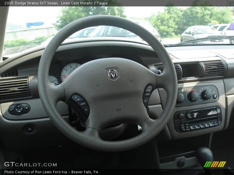 Linen Gold Metallic / Taupe 2005 Dodge Stratus SXT Sedan