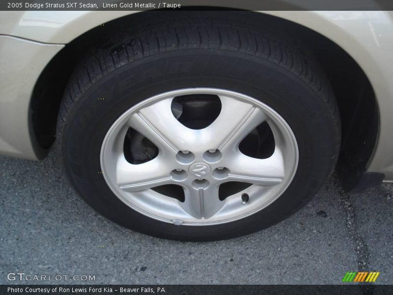 Linen Gold Metallic / Taupe 2005 Dodge Stratus SXT Sedan