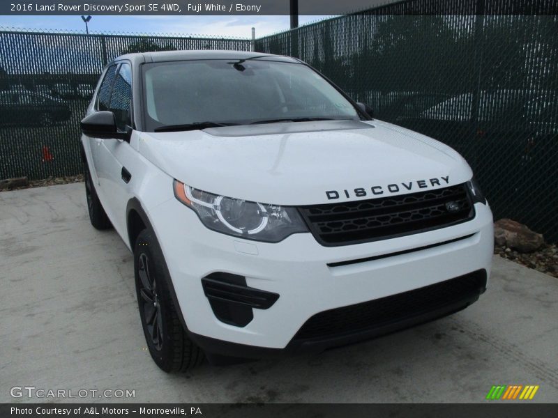 Fuji White / Ebony 2016 Land Rover Discovery Sport SE 4WD