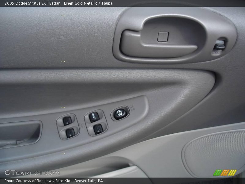 Linen Gold Metallic / Taupe 2005 Dodge Stratus SXT Sedan