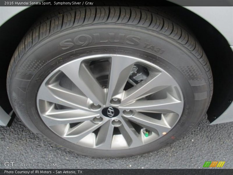 Symphony Silver / Gray 2016 Hyundai Sonata Sport