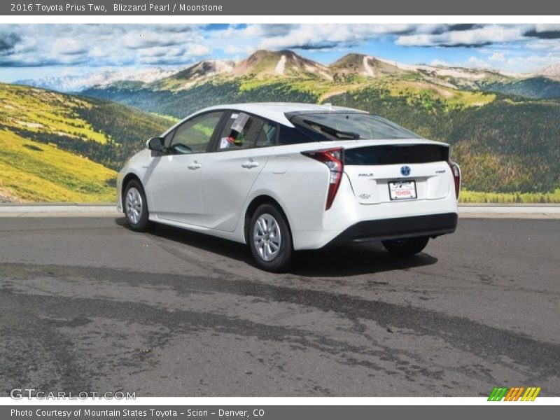 Blizzard Pearl / Moonstone 2016 Toyota Prius Two