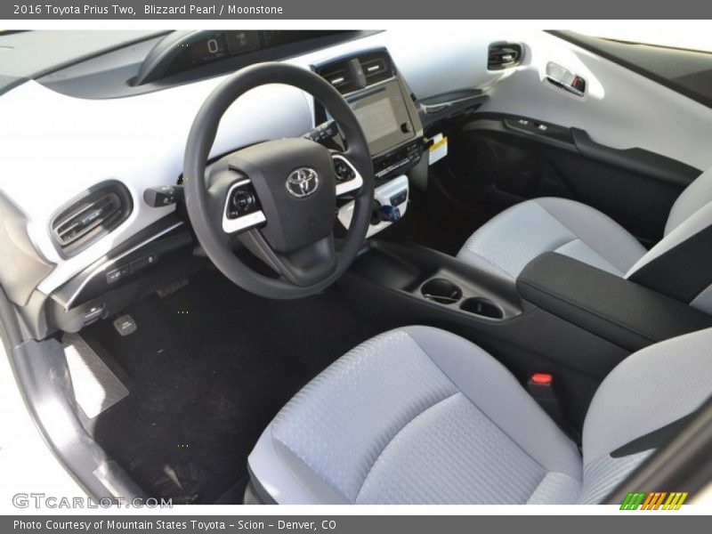 Blizzard Pearl / Moonstone 2016 Toyota Prius Two