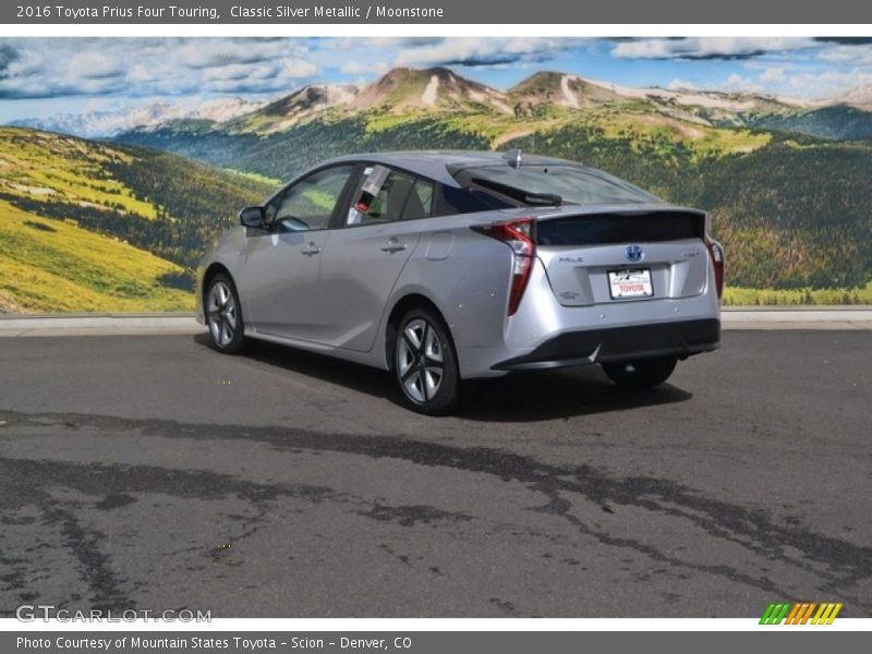 Classic Silver Metallic / Moonstone 2016 Toyota Prius Four Touring
