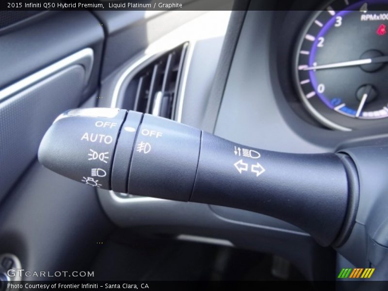 Liquid Platinum / Graphite 2015 Infiniti Q50 Hybrid Premium