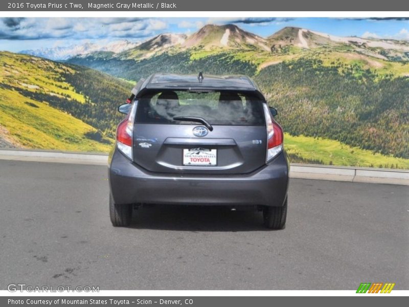 Magnetic Gray Metallic / Black 2016 Toyota Prius c Two