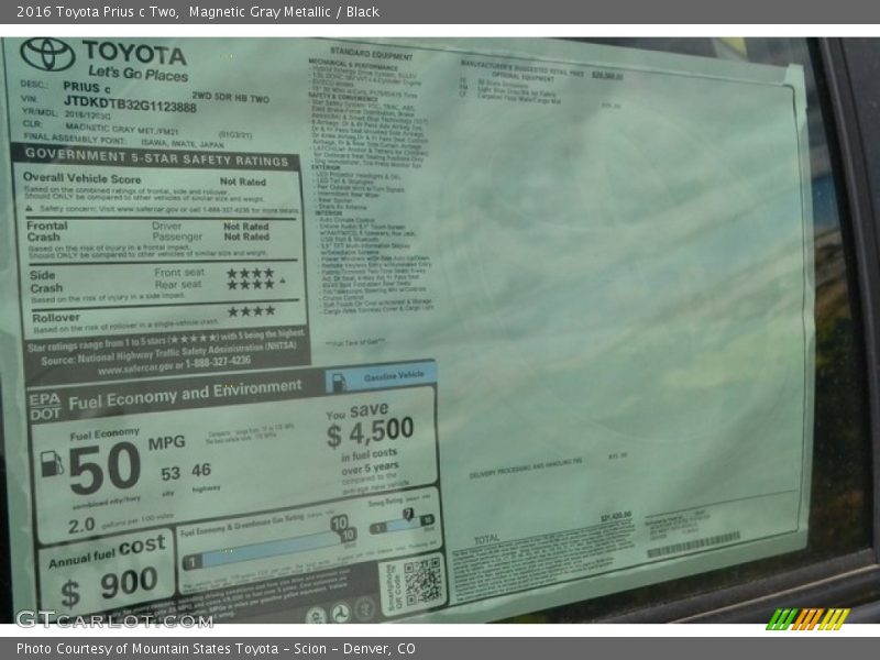 Magnetic Gray Metallic / Black 2016 Toyota Prius c Two