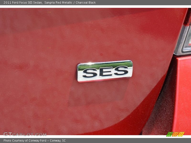 Sangria Red Metallic / Charcoal Black 2011 Ford Focus SES Sedan