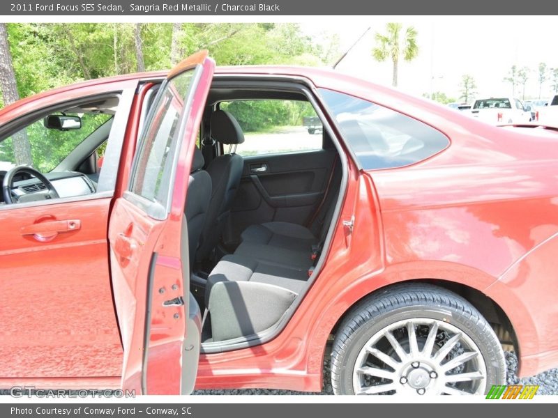 Sangria Red Metallic / Charcoal Black 2011 Ford Focus SES Sedan