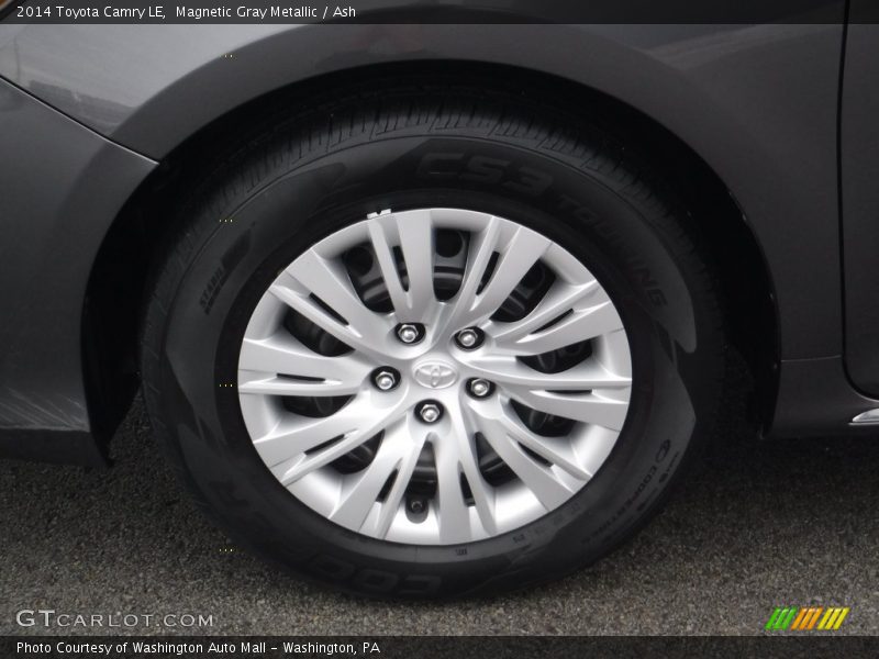 Magnetic Gray Metallic / Ash 2014 Toyota Camry LE