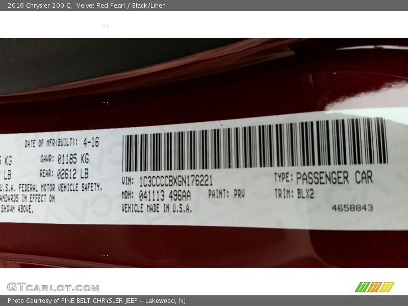 Velvet Red Pearl / Black/Linen 2016 Chrysler 200 C