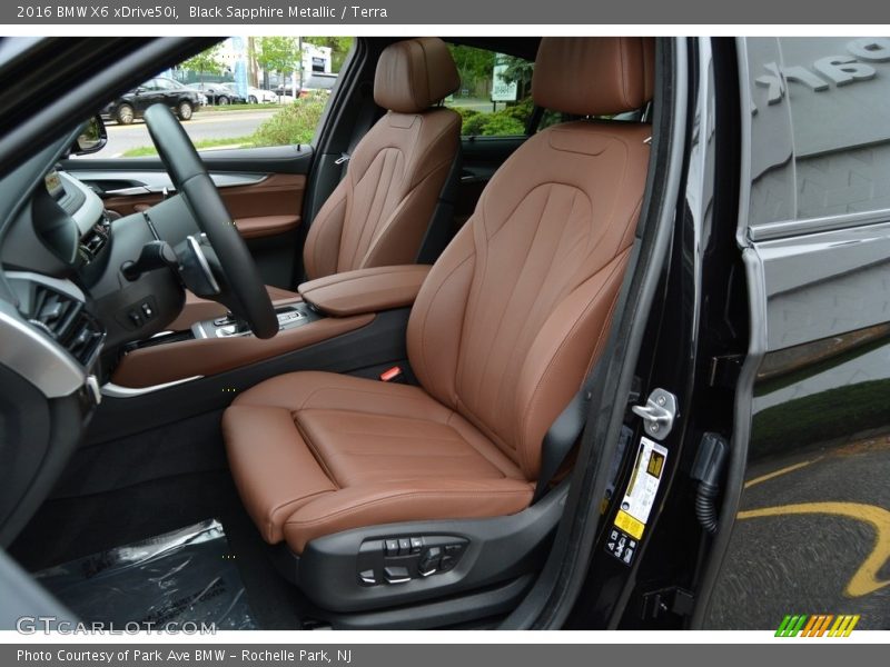 Front Seat of 2016 X6 xDrive50i