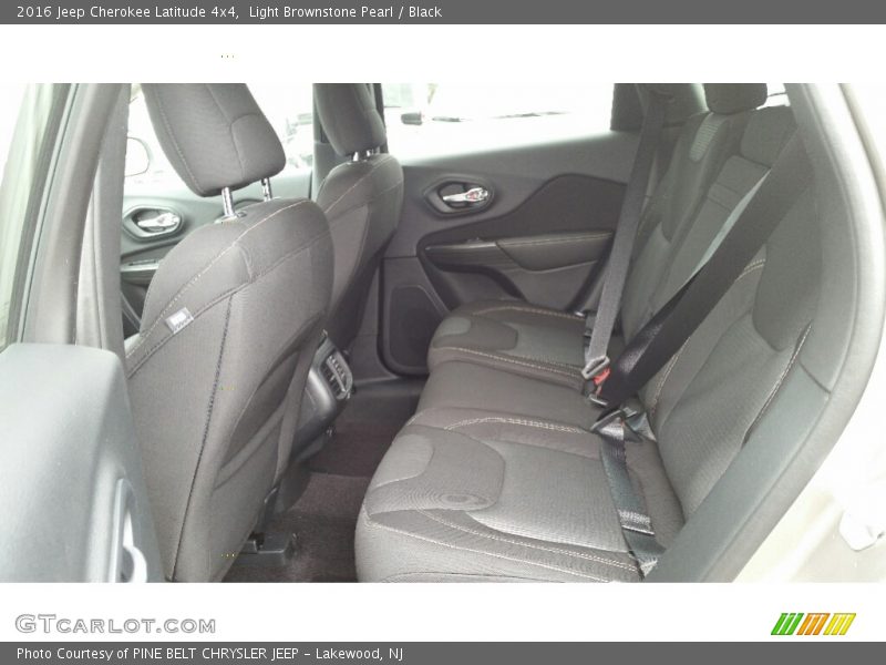 Light Brownstone Pearl / Black 2016 Jeep Cherokee Latitude 4x4