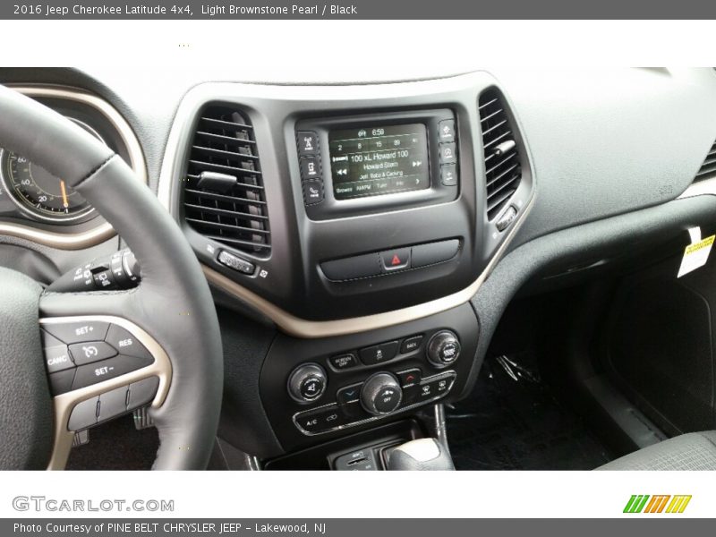 Light Brownstone Pearl / Black 2016 Jeep Cherokee Latitude 4x4