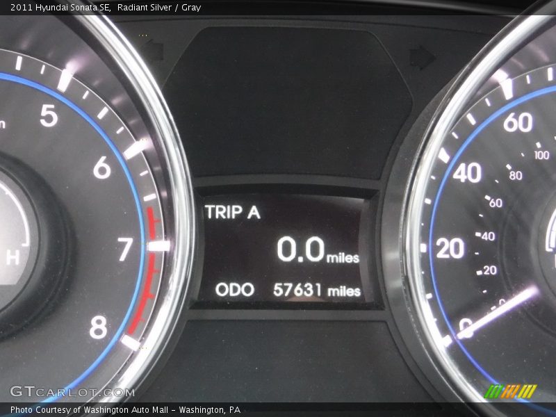 Radiant Silver / Gray 2011 Hyundai Sonata SE