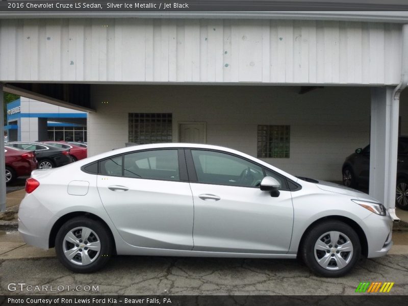 Silver Ice Metallic / Jet Black 2016 Chevrolet Cruze LS Sedan