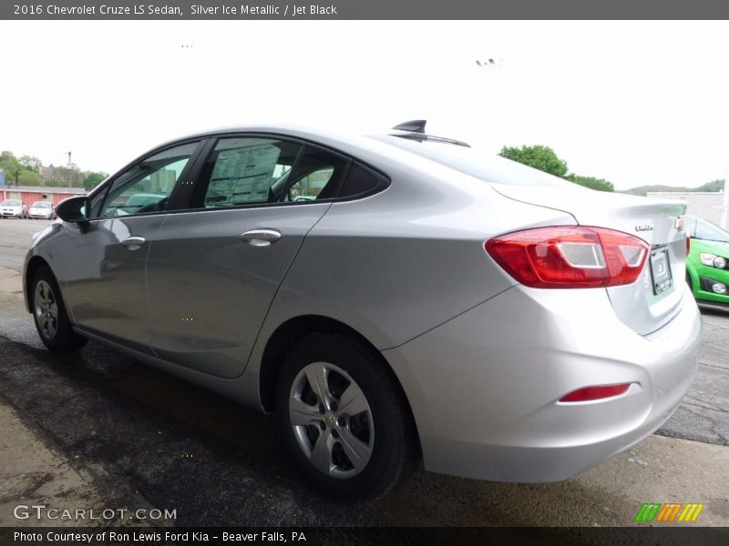 Silver Ice Metallic / Jet Black 2016 Chevrolet Cruze LS Sedan