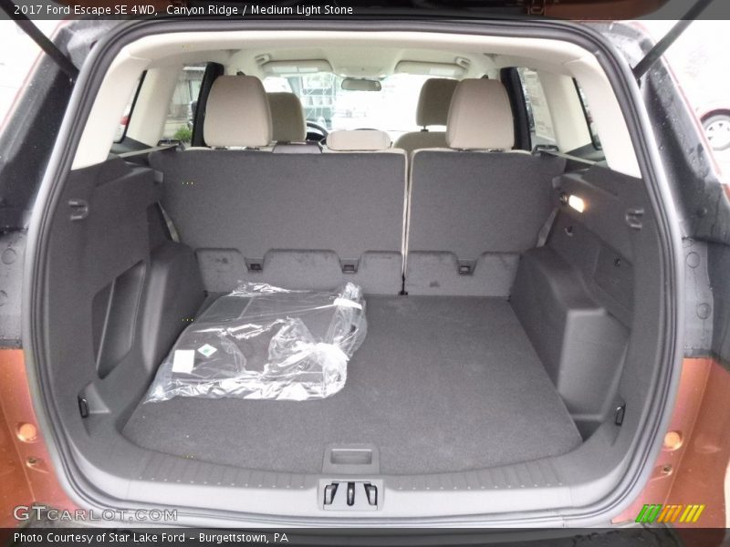Canyon Ridge / Medium Light Stone 2017 Ford Escape SE 4WD