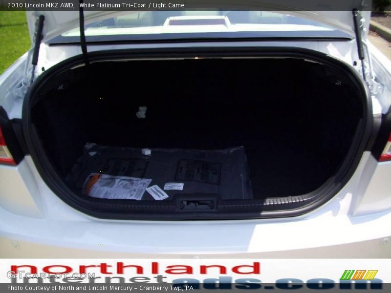 White Platinum Tri-Coat / Light Camel 2010 Lincoln MKZ AWD