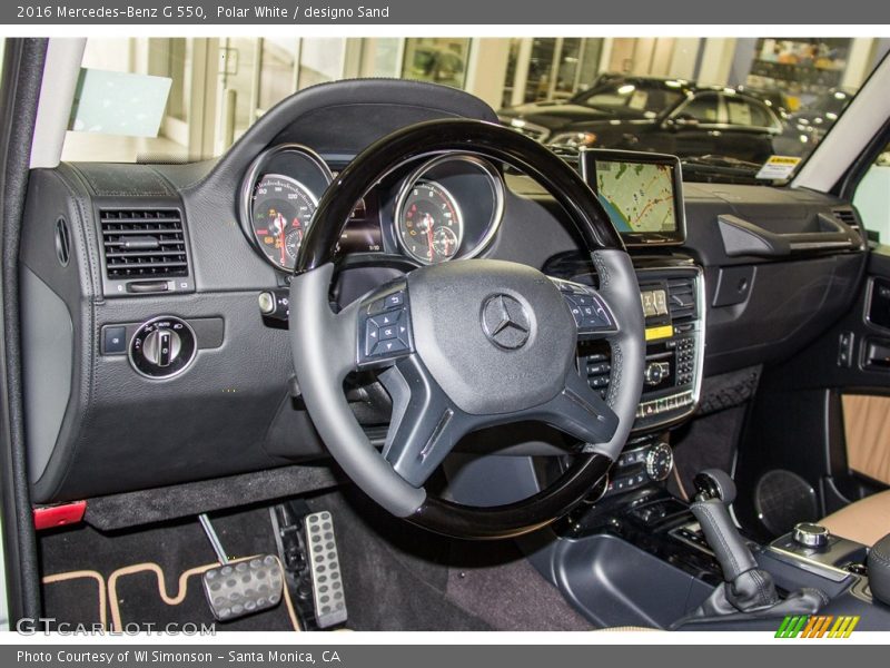 Dashboard of 2016 G 550