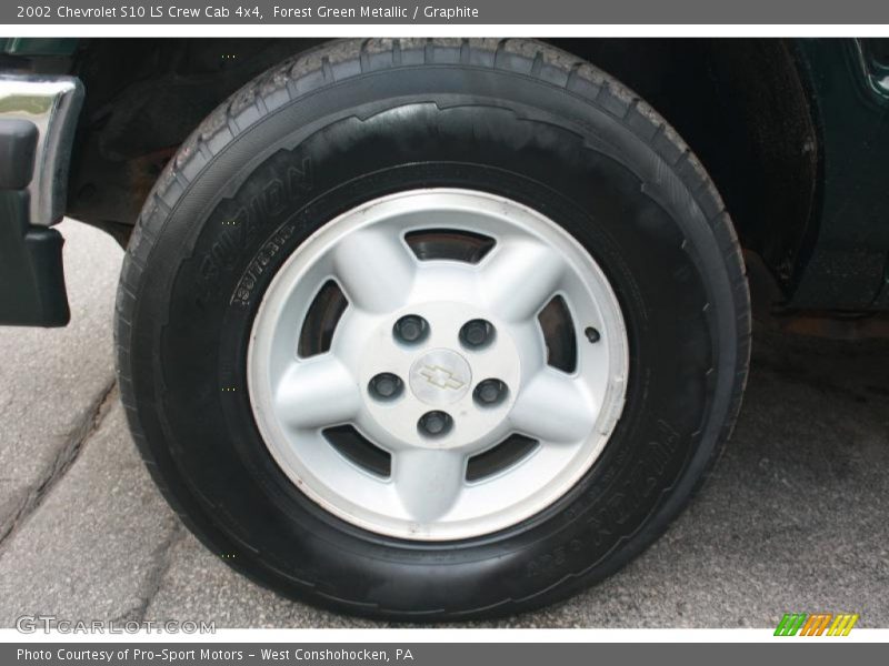 Forest Green Metallic / Graphite 2002 Chevrolet S10 LS Crew Cab 4x4