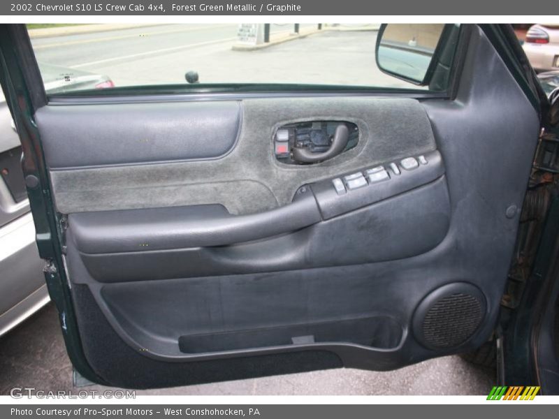 Forest Green Metallic / Graphite 2002 Chevrolet S10 LS Crew Cab 4x4