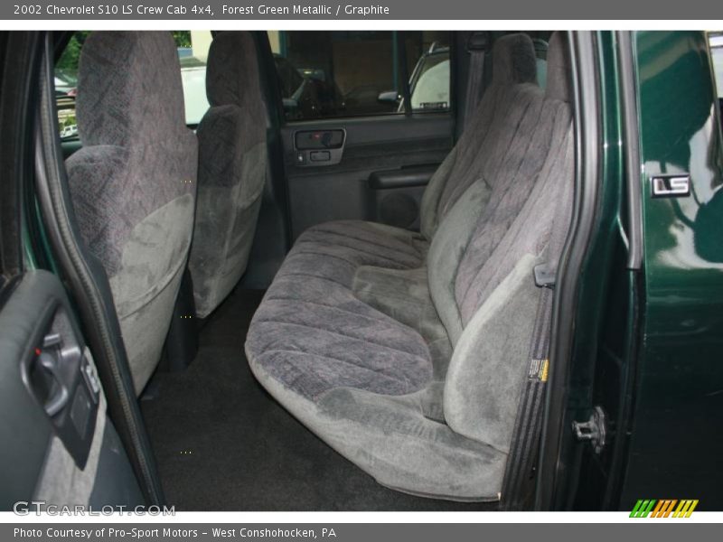 Forest Green Metallic / Graphite 2002 Chevrolet S10 LS Crew Cab 4x4
