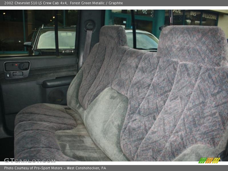 Forest Green Metallic / Graphite 2002 Chevrolet S10 LS Crew Cab 4x4
