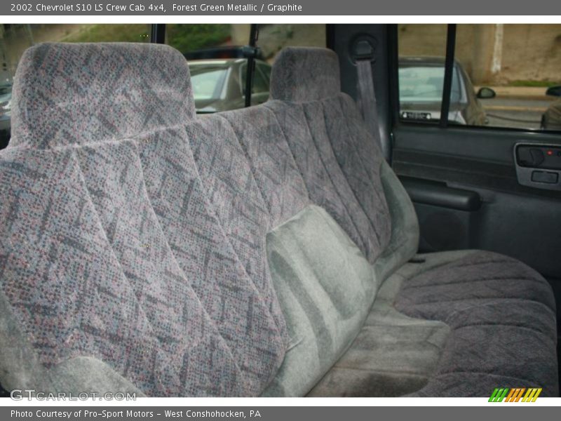 Forest Green Metallic / Graphite 2002 Chevrolet S10 LS Crew Cab 4x4