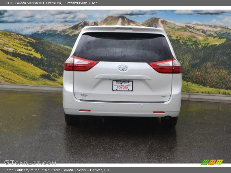 Blizzard Pearl / Ash 2016 Toyota Sienna XLE Premium