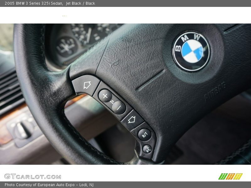Jet Black / Black 2005 BMW 3 Series 325i Sedan