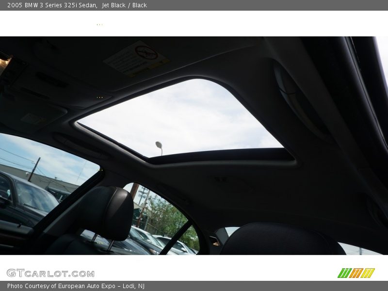 Jet Black / Black 2005 BMW 3 Series 325i Sedan