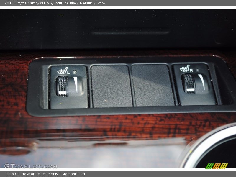 Attitude Black Metallic / Ivory 2013 Toyota Camry XLE V6