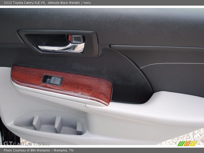 Attitude Black Metallic / Ivory 2013 Toyota Camry XLE V6