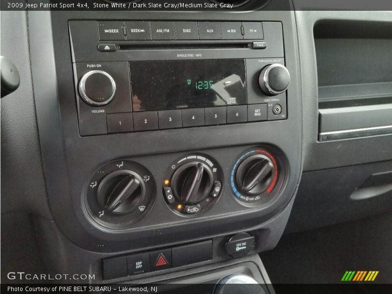 Stone White / Dark Slate Gray/Medium Slate Gray 2009 Jeep Patriot Sport 4x4