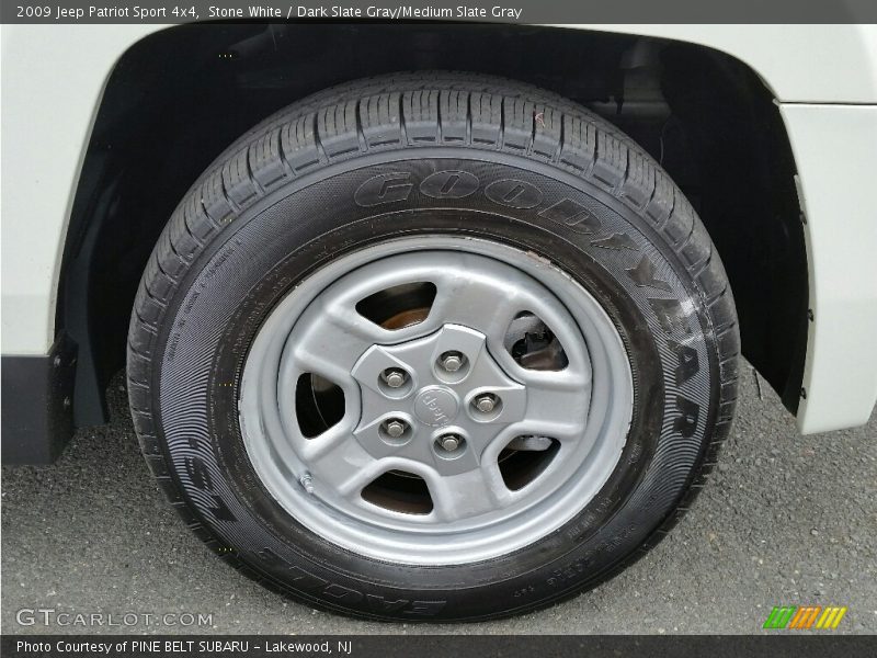 Stone White / Dark Slate Gray/Medium Slate Gray 2009 Jeep Patriot Sport 4x4