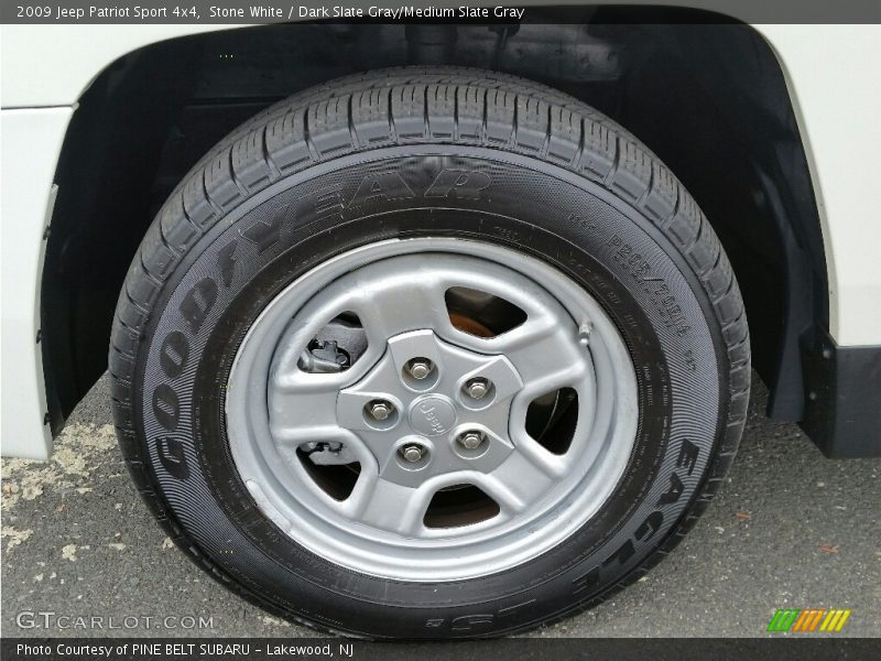 Stone White / Dark Slate Gray/Medium Slate Gray 2009 Jeep Patriot Sport 4x4