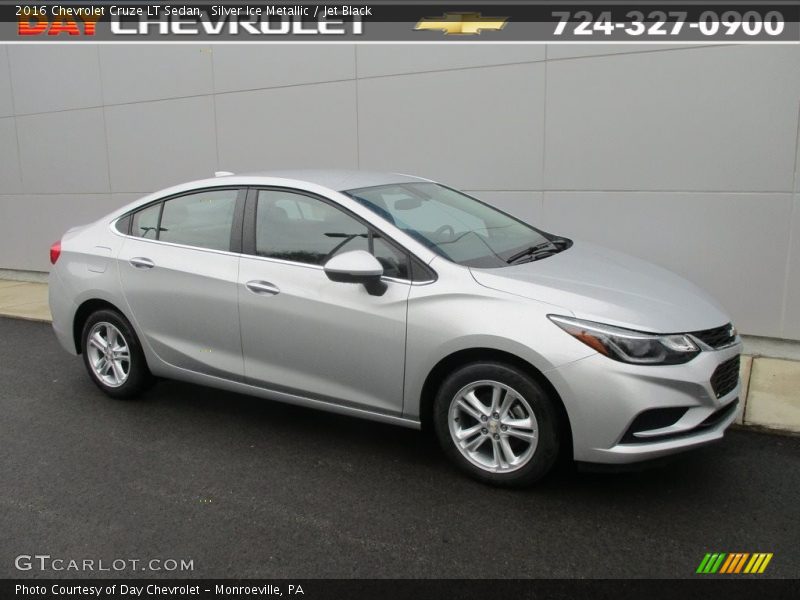 Silver Ice Metallic / Jet Black 2016 Chevrolet Cruze LT Sedan