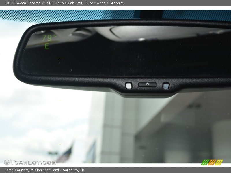 Super White / Graphite 2013 Toyota Tacoma V6 SR5 Double Cab 4x4
