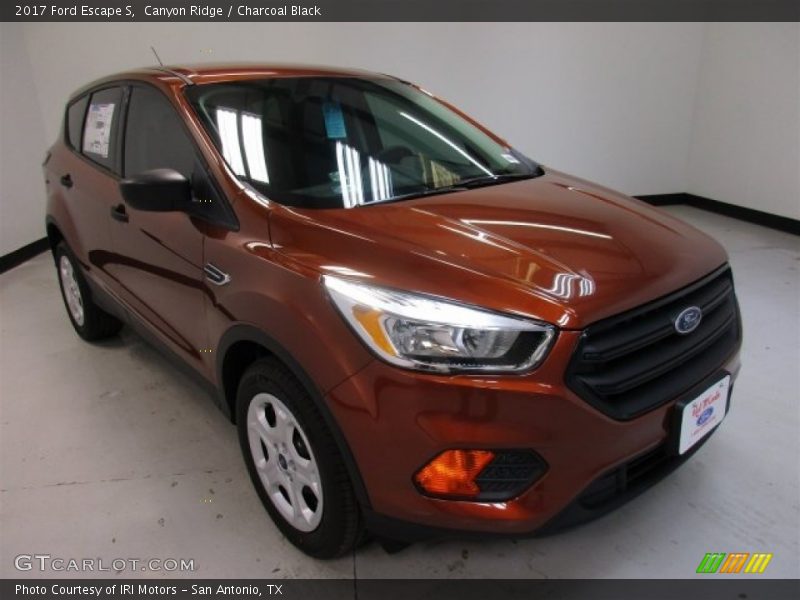 Canyon Ridge / Charcoal Black 2017 Ford Escape S