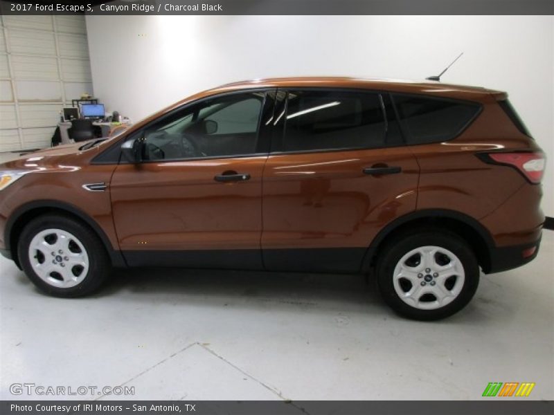 Canyon Ridge / Charcoal Black 2017 Ford Escape S