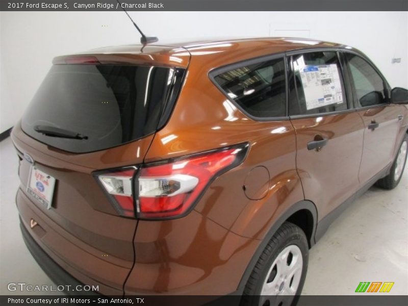 Canyon Ridge / Charcoal Black 2017 Ford Escape S