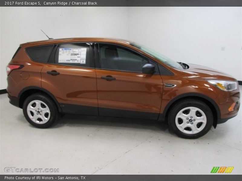 Canyon Ridge / Charcoal Black 2017 Ford Escape S