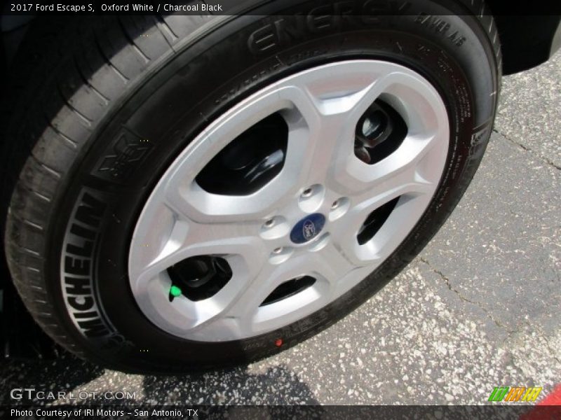 Oxford White / Charcoal Black 2017 Ford Escape S